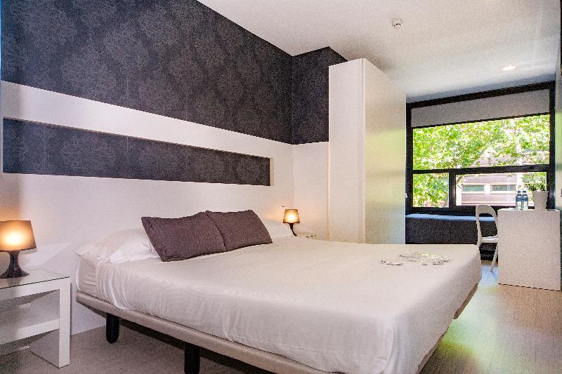 Hotel Barna House 2*